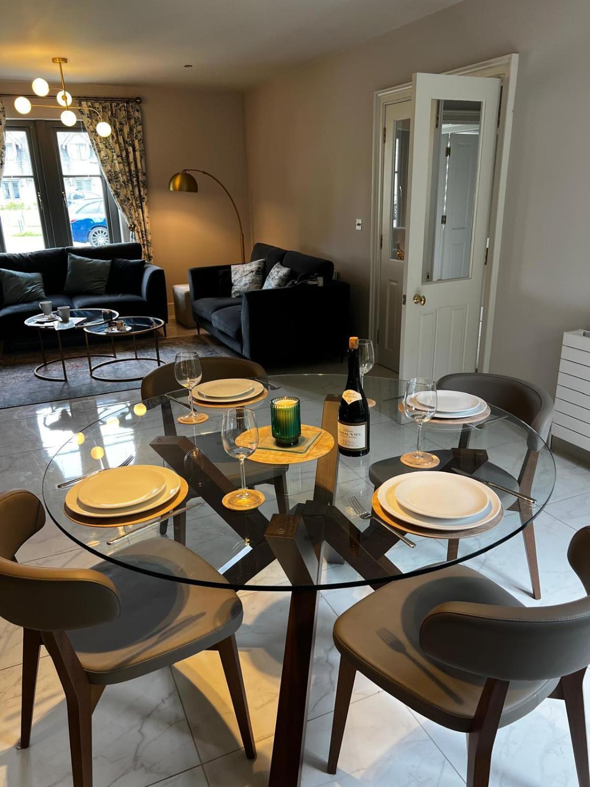 Chic Classy & Cosy At Lough Erne Golf Village And Resort Ballycassidy Экстерьер фото