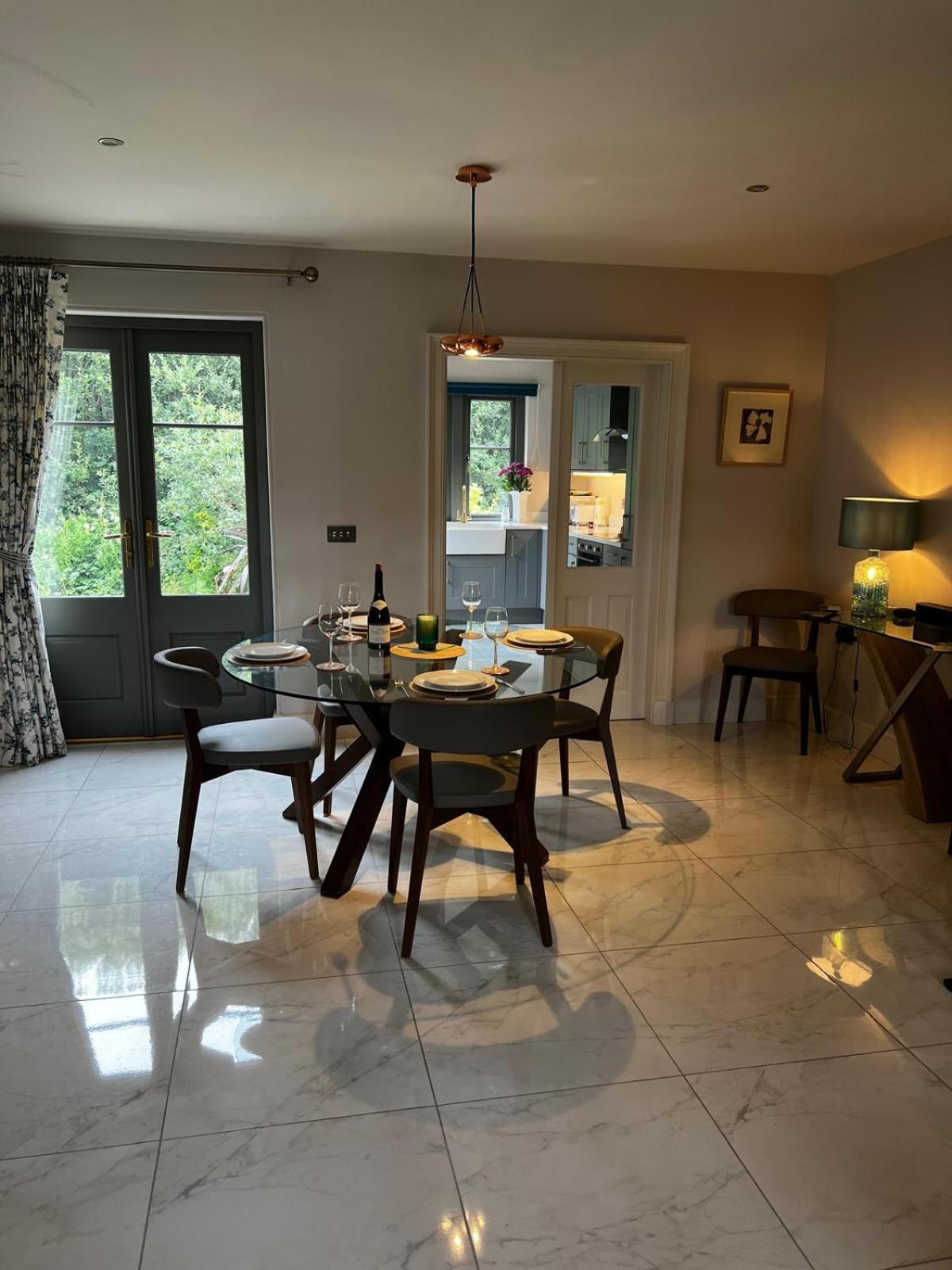Chic Classy & Cosy At Lough Erne Golf Village And Resort Ballycassidy Экстерьер фото
